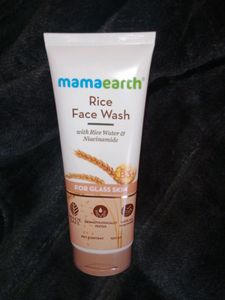 Mamaearth Rice Water Face Wash For Glowing Glass S