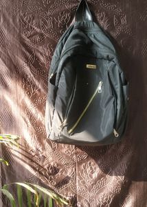 Black Bag pack 🛍️