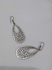 Pretty Metal Carving Design Earrings