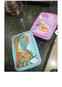Barbie &amp; Ben 10 Lunch Boxes - Set of 2