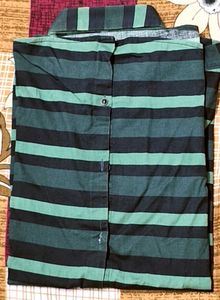 PREMIUM Striped Button-Down Shirt