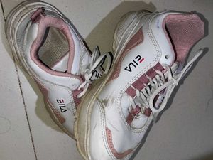 Sports Shoes | White Sneakers
