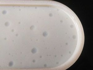 White bubble resin tray