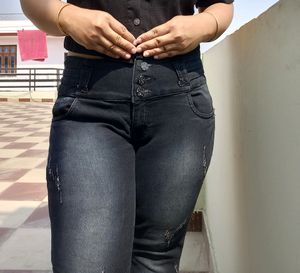 ✅️NEW PRODUCTSuper Stretchable HIGH WAIST Jeans