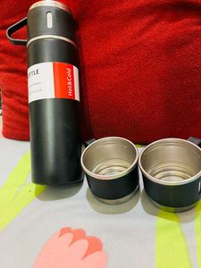 Vacuum Bottle 500ml with 2 Cups Set New Wdt Tag