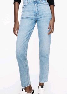 ZARA MOM FIT DENIM