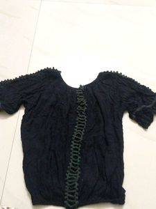 Floral Print Top_ Buy 1 and Get Other 2 Free