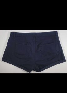 H&amp;M Mid Rise Black Denim Chino Shorts Women