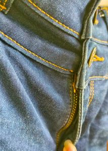 Blue High Waisted Denim Jeans💙🖤