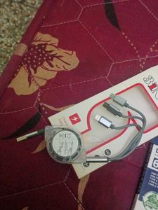 Retractable 3-in-1 Charging Cable