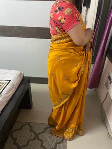 Beautiful Mustard Saree With Unstitch Blouse