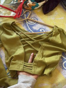 Green Long Sleeve Top