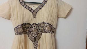 Kurti Grand Stone Work Top