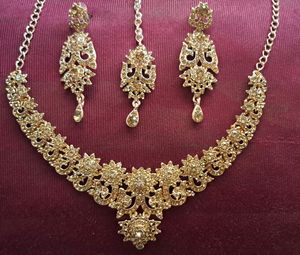 Necklace & Earring