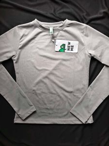 Stylish Gray Long Sleeve Top