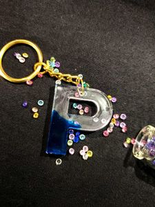 Resin &#39;V&#39;, &#39;P&#39;, &#39;O&#39;, &#39;K, Initial Keychain