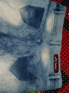 Ankle Length With 2 Button Jeans