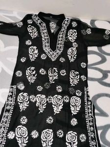 Combo Of Pant And Chikankari Kurta.