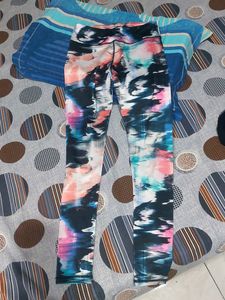 Multicolour Strechable Gym Tights