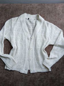 Off White Buttoned Sweaters 🍥🌸