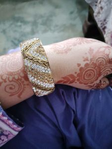 Sparkling Gold &amp; Crystal Bangle