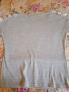 Shoulder Designed Top For Daily Use