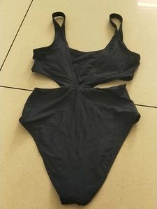 L  One Piece Swimsuit(aerie)