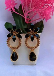 Elegant Black Drop Earrings