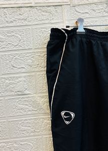 🇺🇸 Nike Imported Track Pants