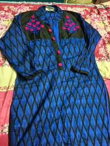 Embroidered Black &amp; Blue Kurti