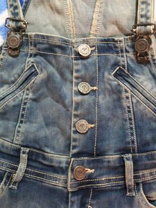 Denim jumpsuit - Trendy &amp; Comfy!