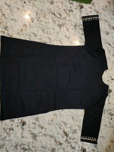 Elegant Black Embroidered Kurta