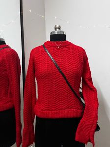 H&M Red Pullover