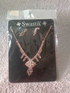 Necklace &amp; Earring Set