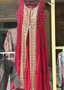 Elegant Red Embroidered Kurta Set
