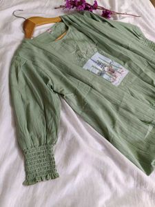 Womens top with puff sleeves Green &#39;Paris&#39; Print T