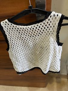 ZUDIO crop white top