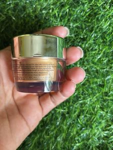 Estee Lauder Revitalizing Supreme+ Youth Power Cre