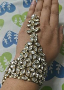 Brand new hand Jewellery &amp; a Pair Of Earings