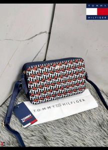 Tommy Hilfiger Slingbags