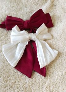 Bow-Details Hair Clips