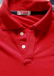 Levi&#39;s Red Clr T-shirt