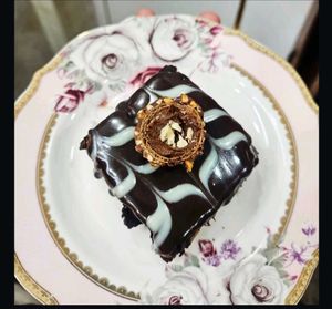 Chocolate Brownie with Hazelnut Topping