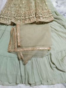 Pretty Sharara