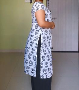 Women Kurti Black And White Round Neck