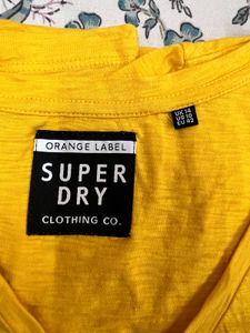 Superdry T-shirt