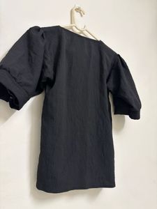 Polka Dot Tie-Front Top &amp; Black To