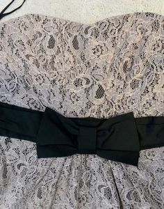 H &amp; M Beige Lace Overlay Sleevless  Black Bow