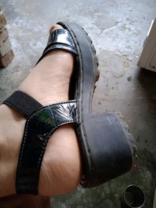 Black Daily Wear Heel