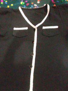Black &amp; White Trim Top🤍🖤